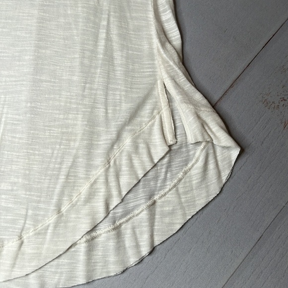 Free People Lace Sleeve Burnout Side Slit Tee - Size XS - Picture 11 of 11